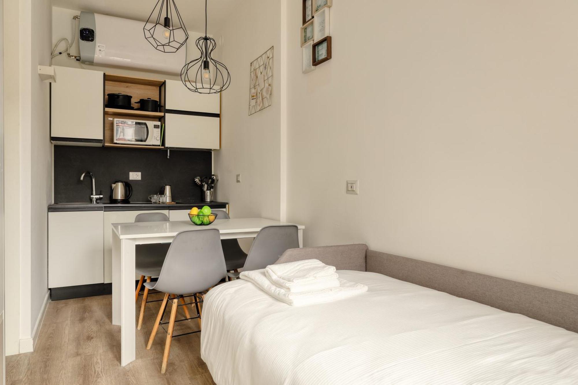 Joivy Cosy Studio With Balcony Near The City Centre Apartment Milan Exterior photo