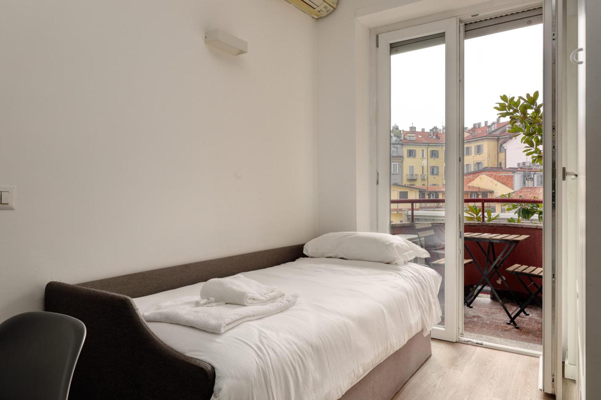 Joivy Cosy Studio With Balcony Near The City Centre Apartment Milan Exterior photo